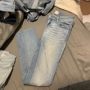 Low rise jeans